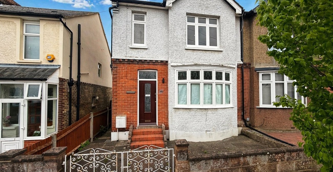 3 bedroom house for sale in Gillingham | Robinson Michael & Jackson