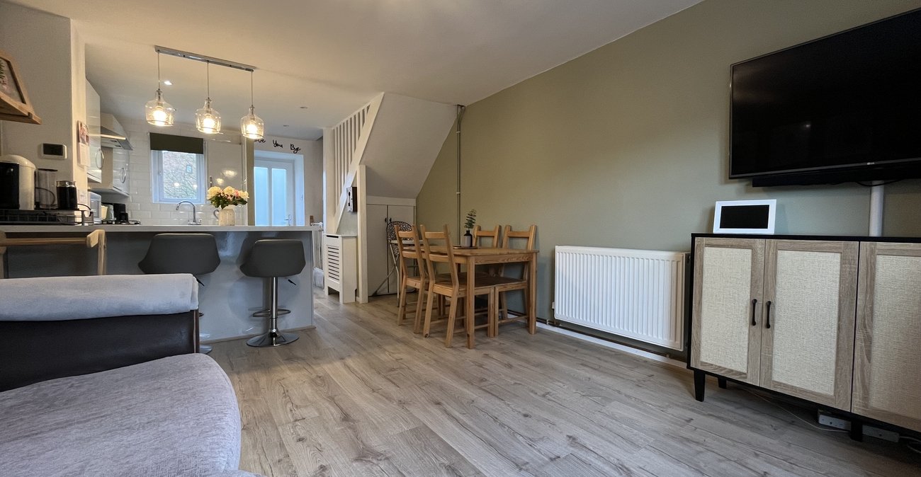 2 bedroom house for sale in Princes Park | Robinson Michael & Jackson