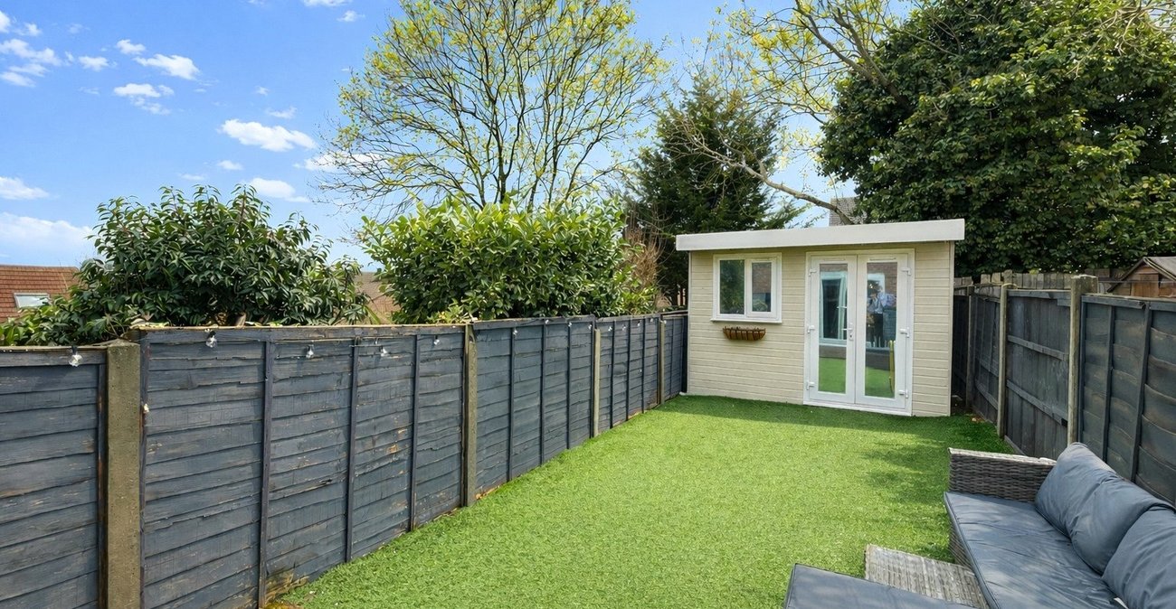 2 bedroom house for sale in Princes Park | Robinson Michael & Jackson