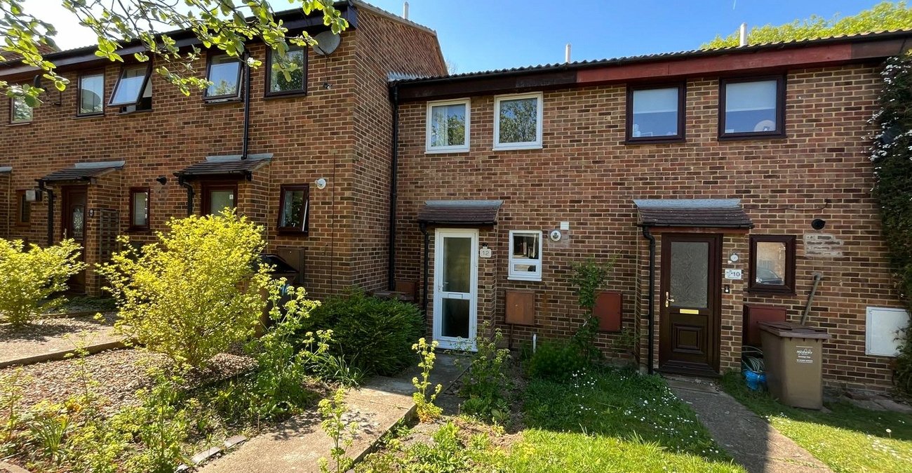 2 bedroom house for sale in Walderslade | Robinson Michael & Jackson