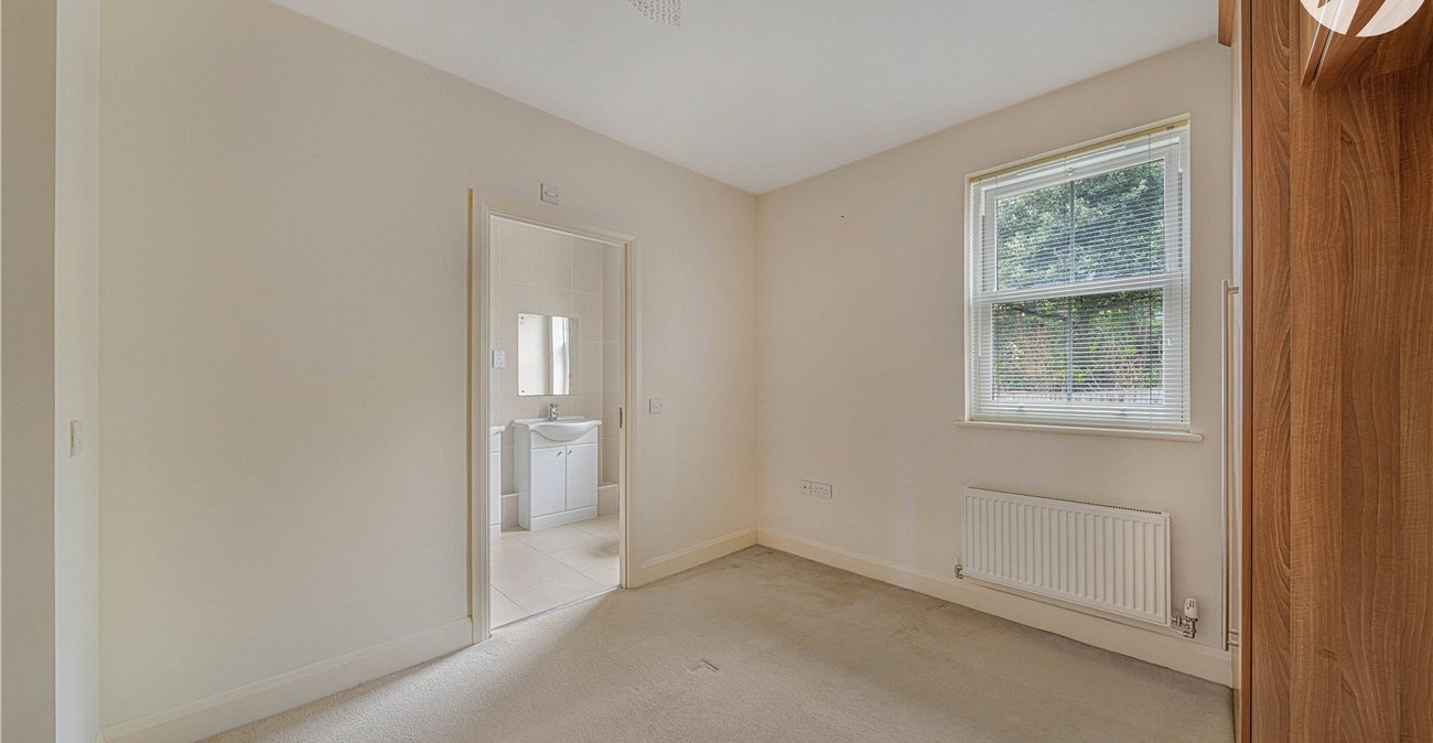 4 bedroom house for sale in Dartford | Robinson Jackson