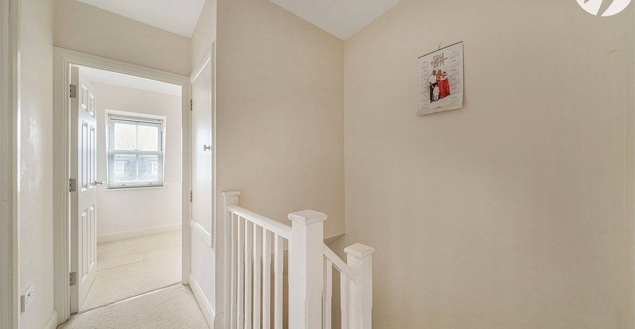 4 bedroom house for sale in Dartford | Robinson Jackson