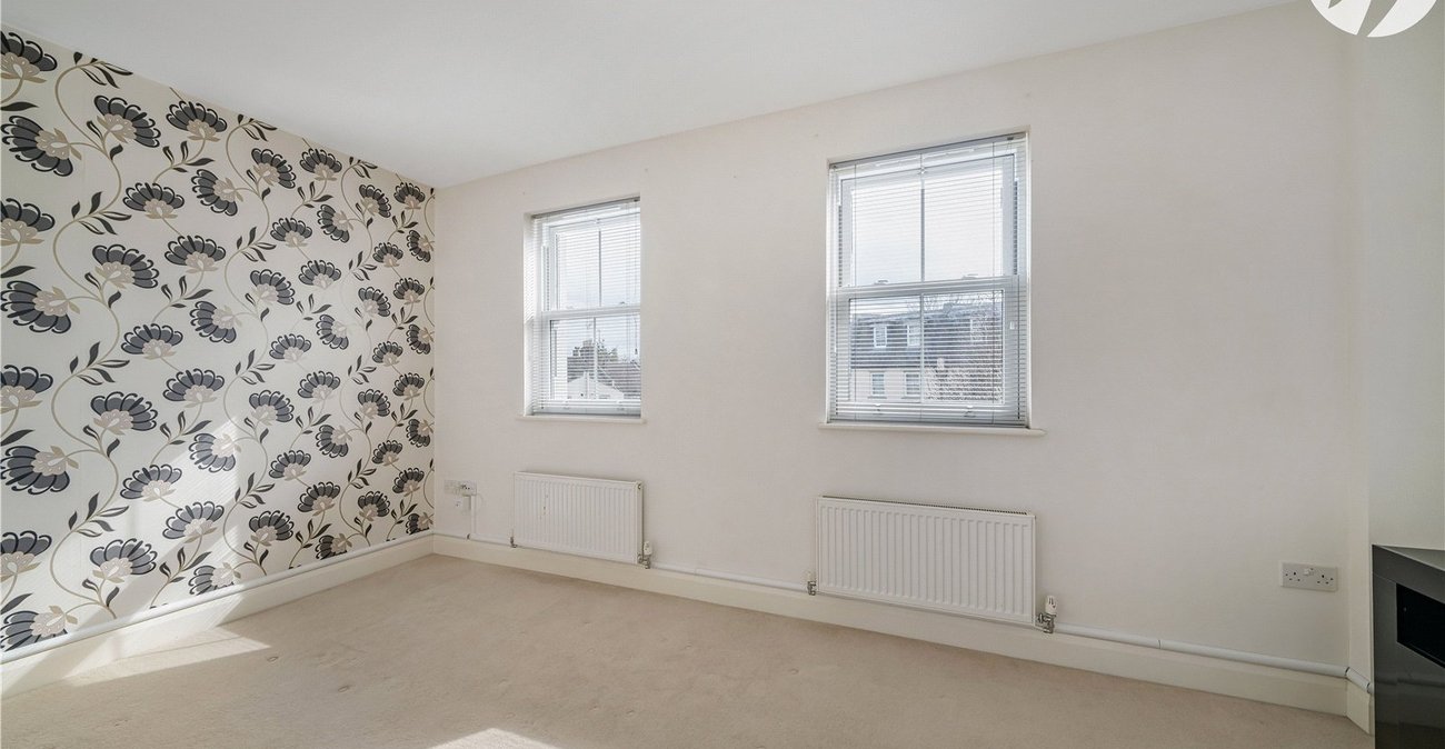 4 bedroom house for sale in Dartford | Robinson Jackson