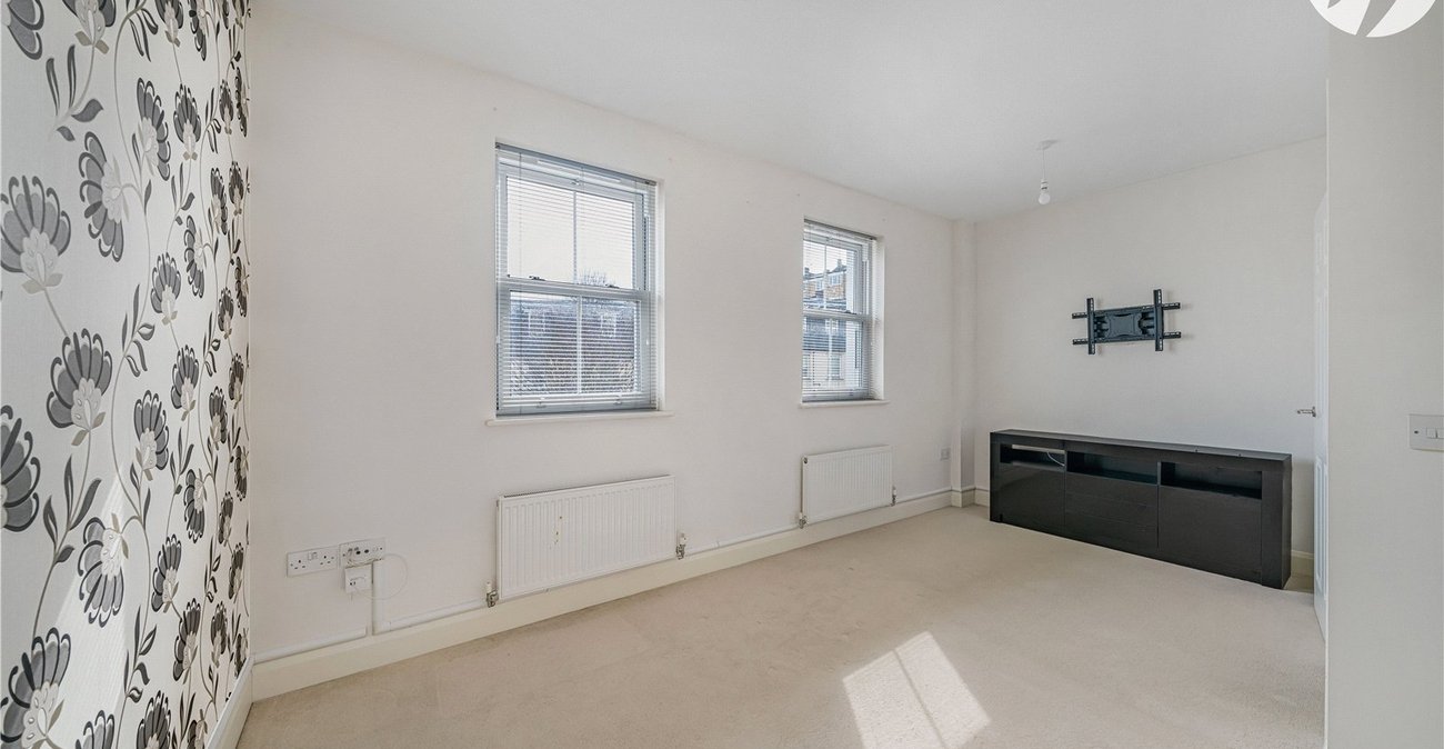 4 bedroom house for sale in Dartford | Robinson Jackson