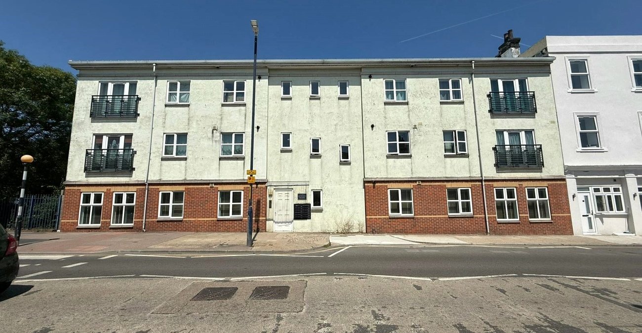 2 bedroom property for sale in South Lawns | Robinson Michael & Jackson