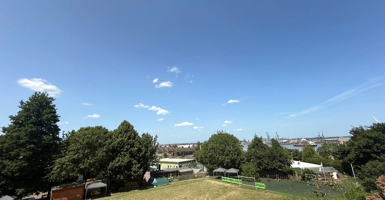 2 bedroom property for sale in South Lawns | Robinson Michael & Jackson