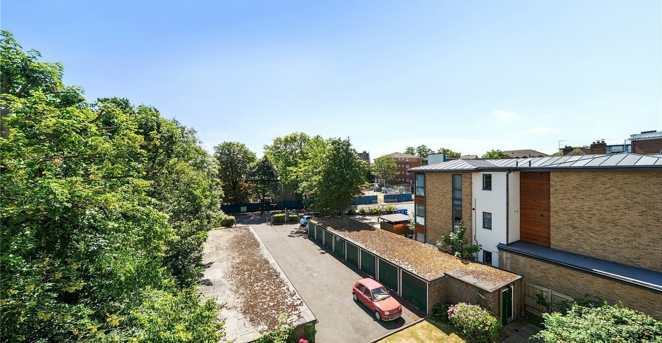 1 bedroom property for sale in Carole House | Robinson Jackson