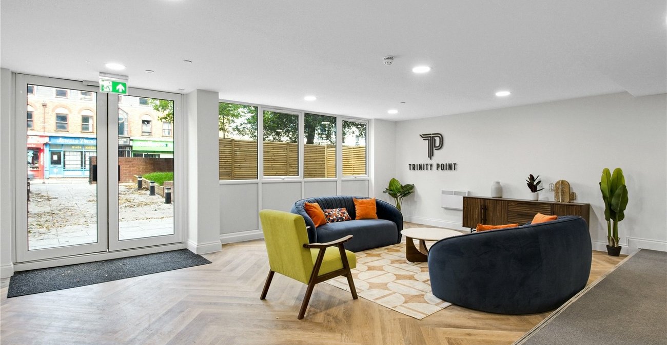 1 bedroom property for sale in New Road | Robinson Michael & Jackson