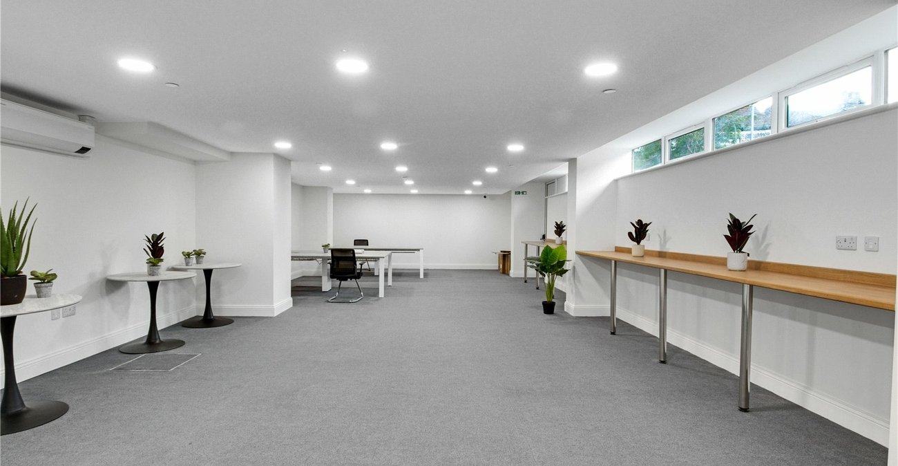 1 bedroom property for sale in New Road | Robinson Michael & Jackson