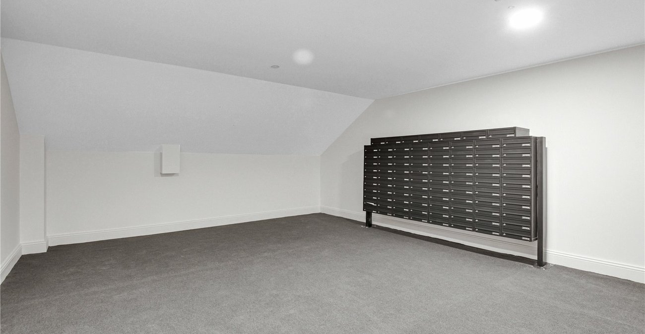 1 bedroom property for sale in New Road | Robinson Michael & Jackson