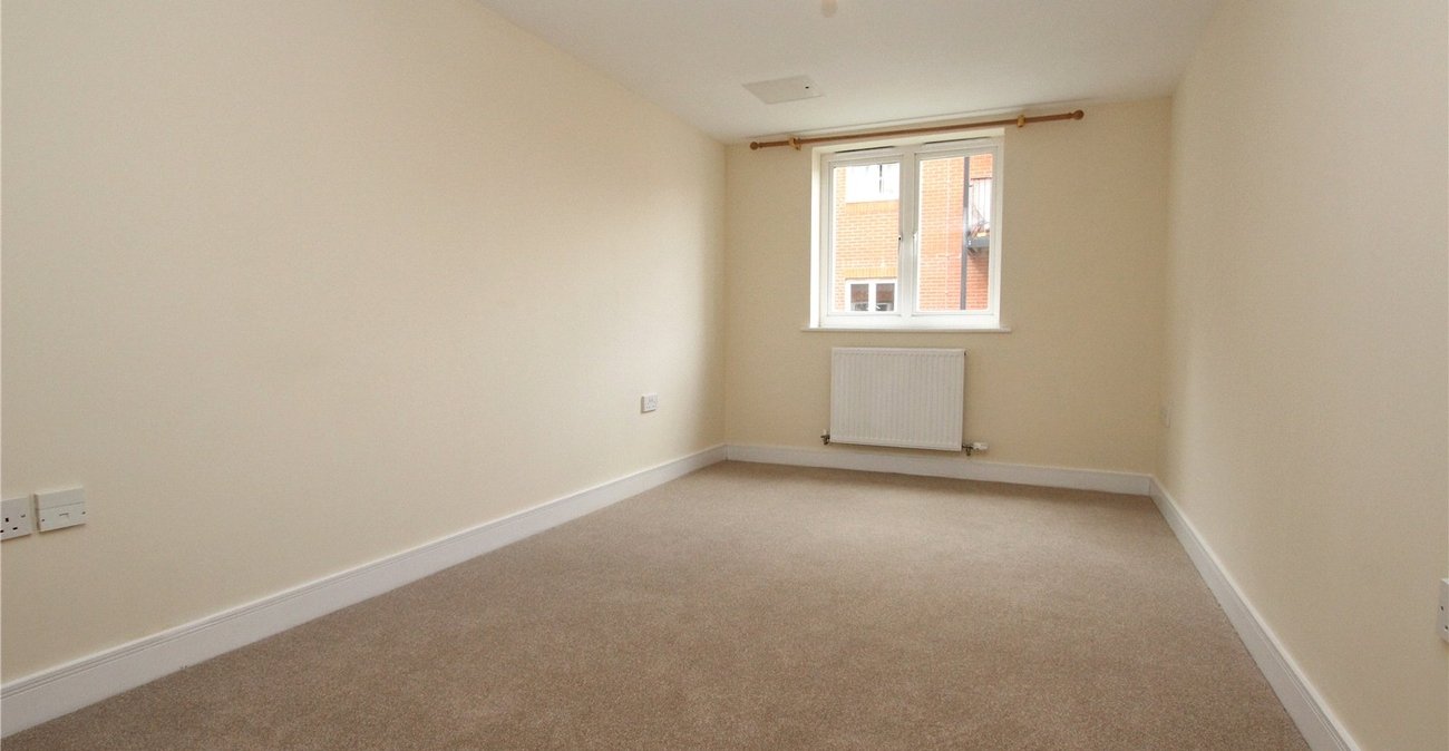 1 bedroom property for sale in Pettacre Close | Robinson Jackson