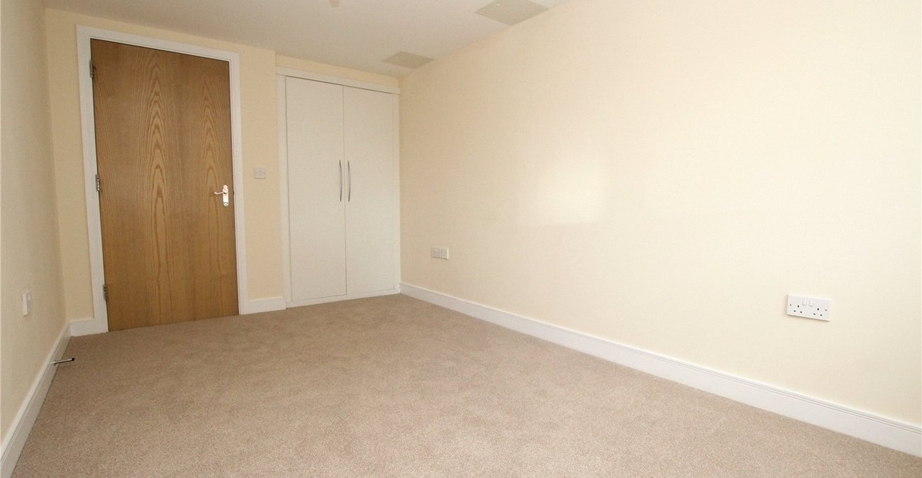 1 bedroom property for sale in Pettacre Close | Robinson Jackson