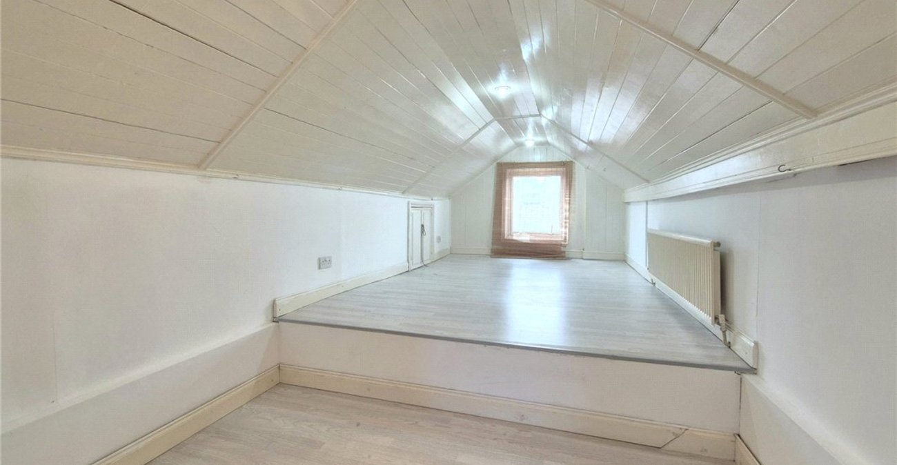 4 bedroom property for sale in High Street | Robinson Jackson