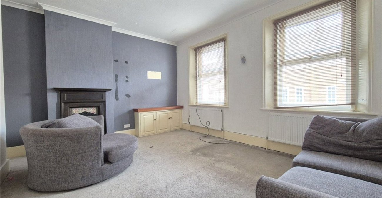4 bedroom property for sale in High Street | Robinson Jackson