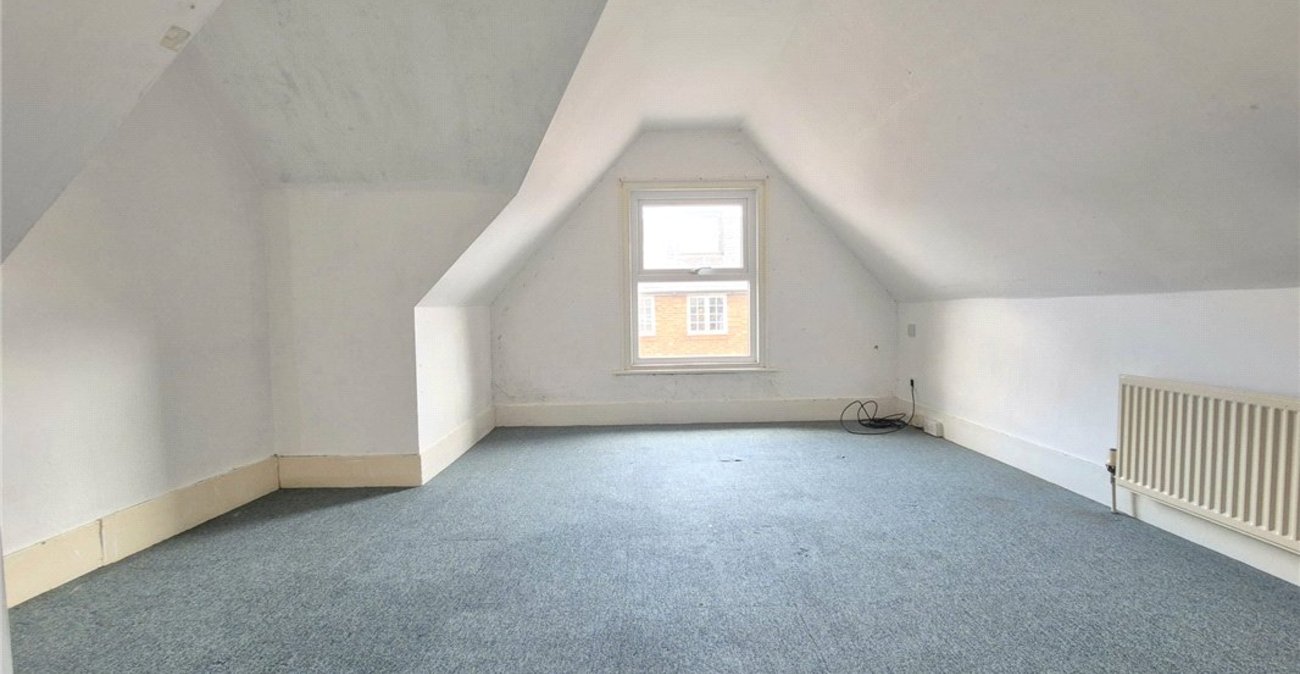 4 bedroom property for sale in High Street | Robinson Jackson