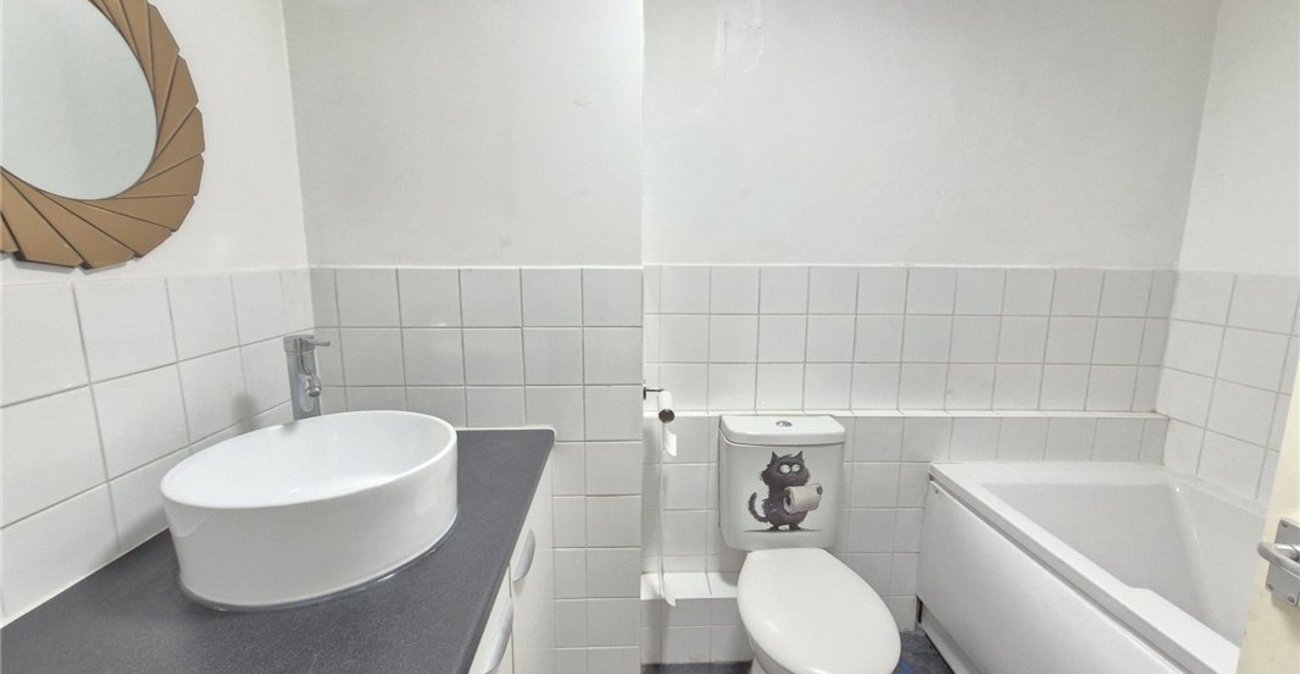 4 bedroom property for sale in High Street | Robinson Jackson