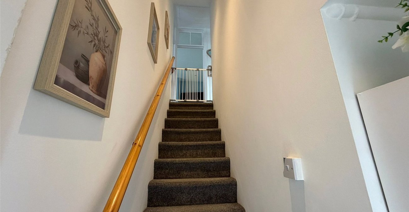2 bedroom property for sale in Plumstead | Robinson Jackson