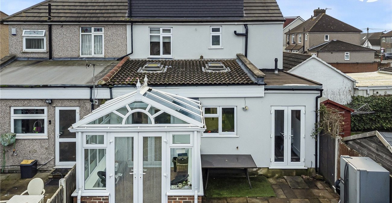 4 bedroom house for sale in Dartford | Robinson Jackson