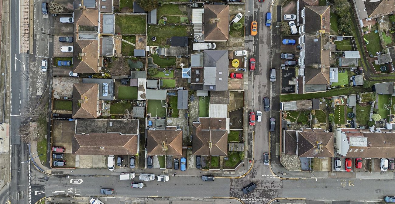 4 bedroom house for sale in Dartford | Robinson Jackson