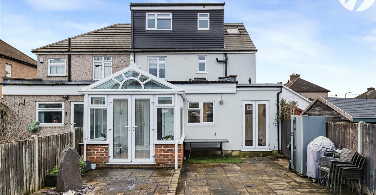 4 bedroom house for sale in Dartford | Robinson Jackson