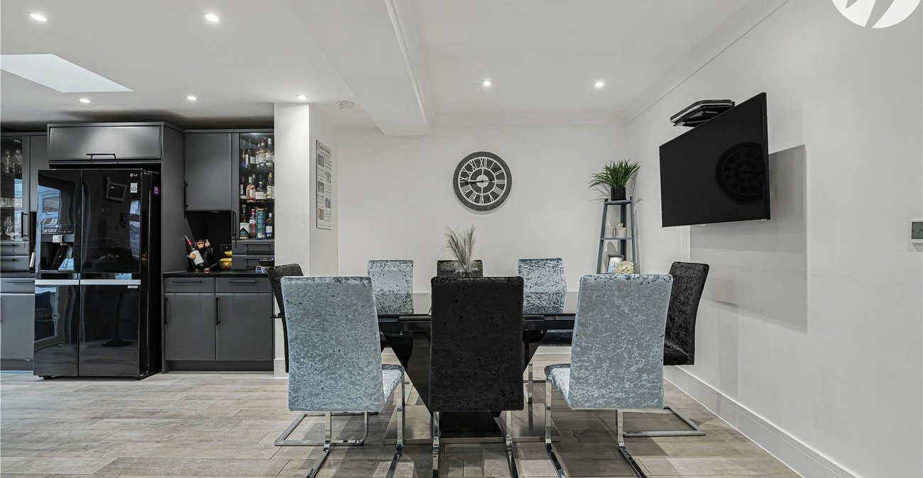 4 bedroom house for sale in Dartford | Robinson Jackson