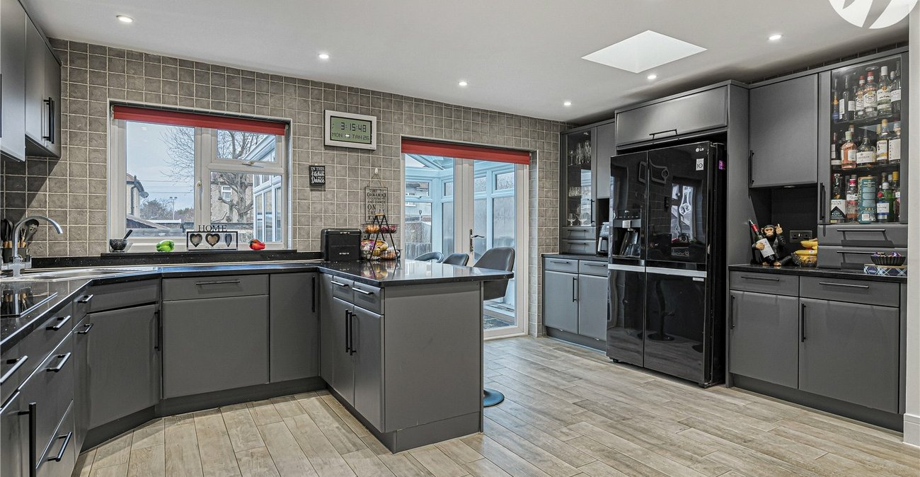 4 bedroom house for sale in Dartford | Robinson Jackson