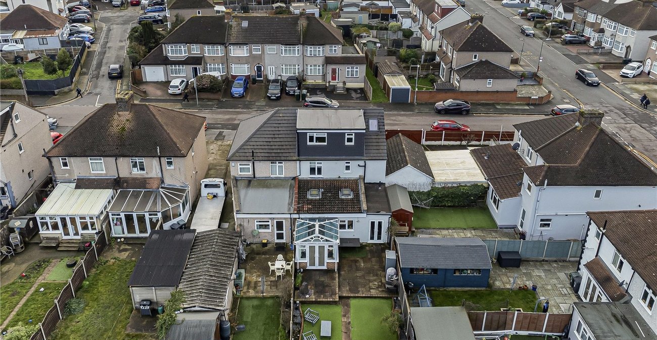 4 bedroom house for sale in Dartford | Robinson Jackson