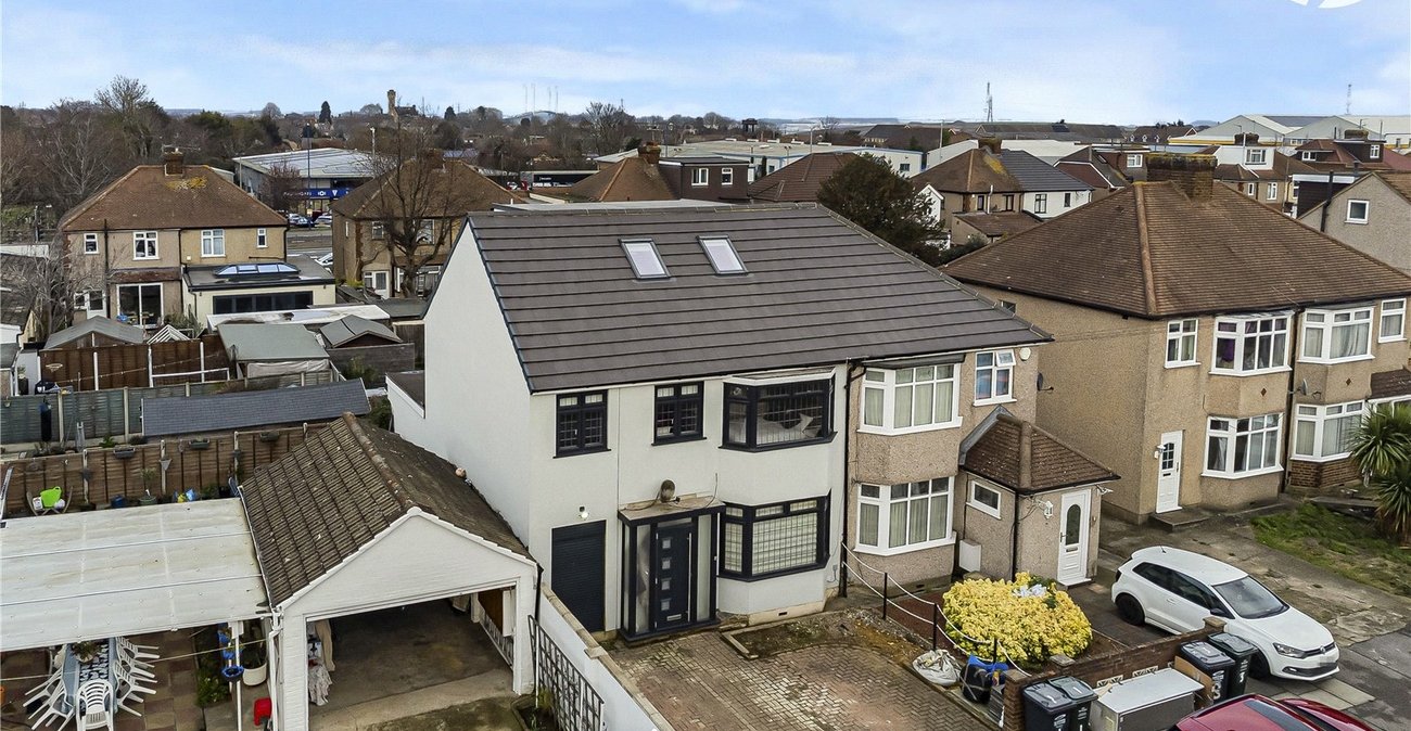4 bedroom house for sale in Dartford | Robinson Jackson