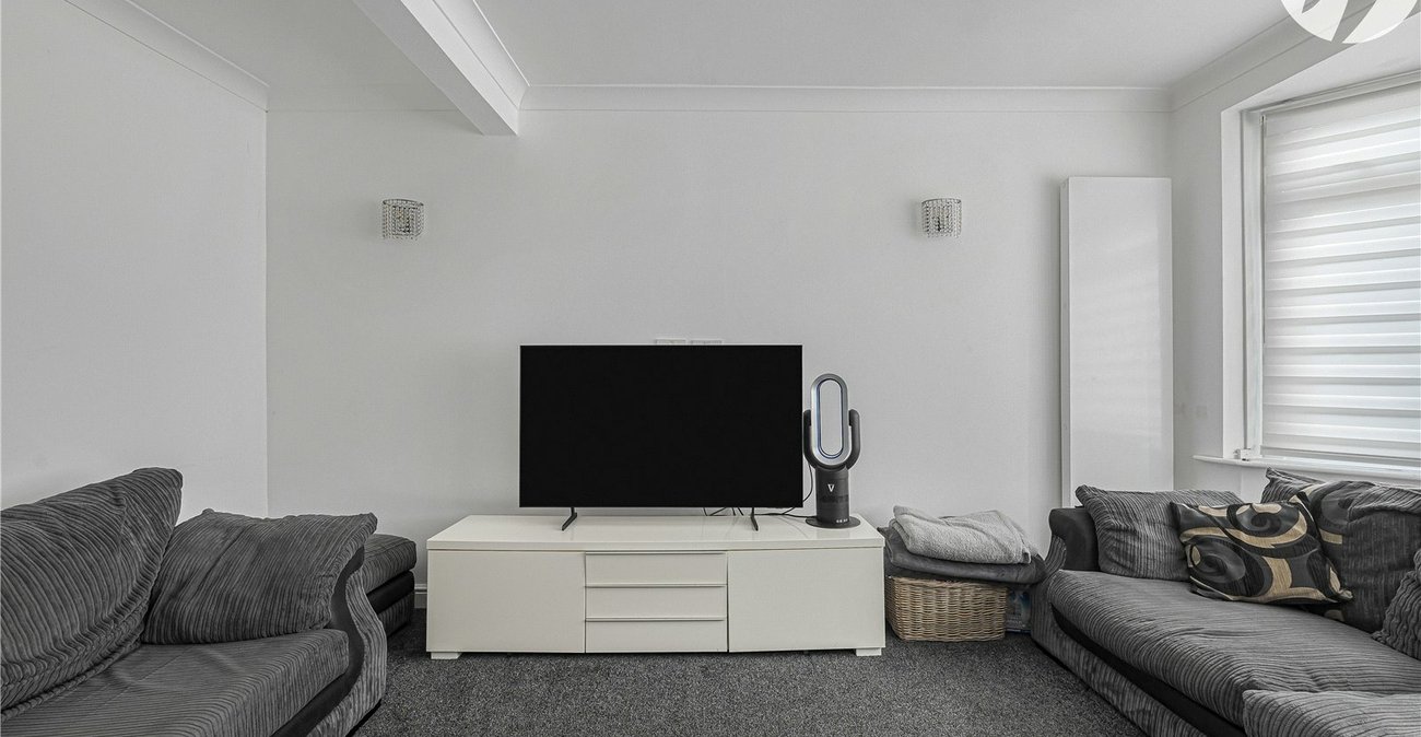 4 bedroom house for sale in Dartford | Robinson Jackson