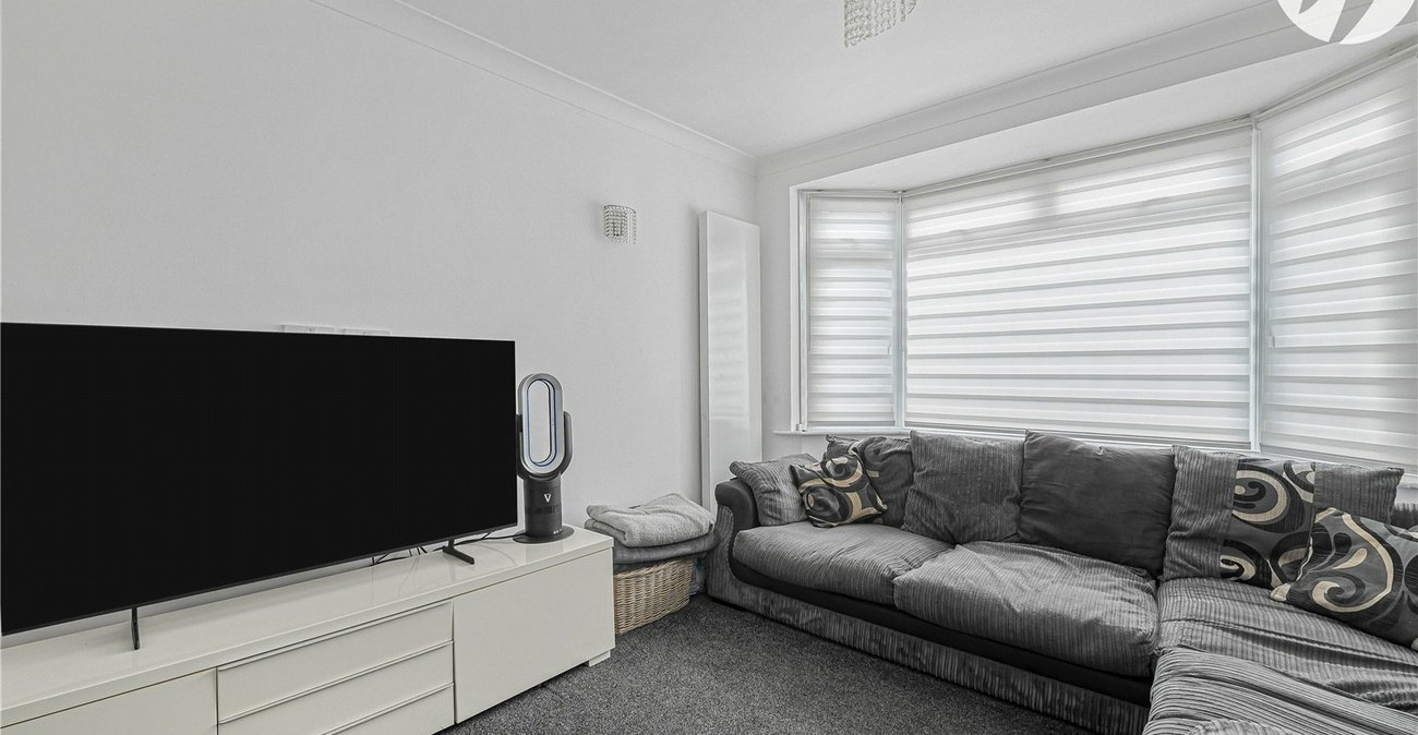 4 bedroom house for sale in Dartford | Robinson Jackson