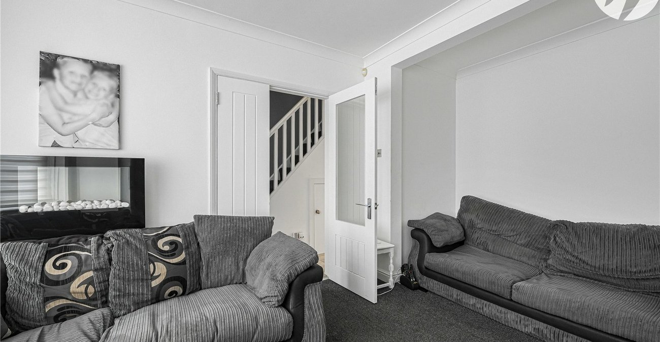 4 bedroom house for sale in Dartford | Robinson Jackson