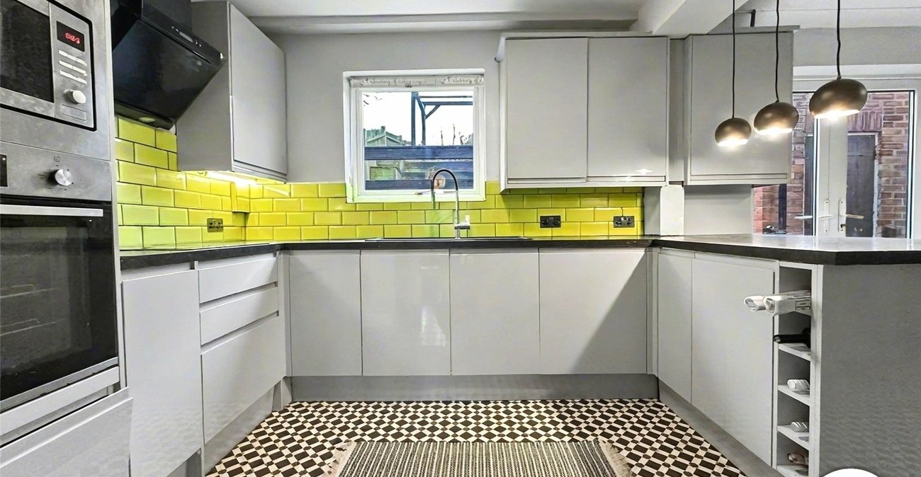 4 bedroom house for sale in Rochester | Robinson Michael & Jackson