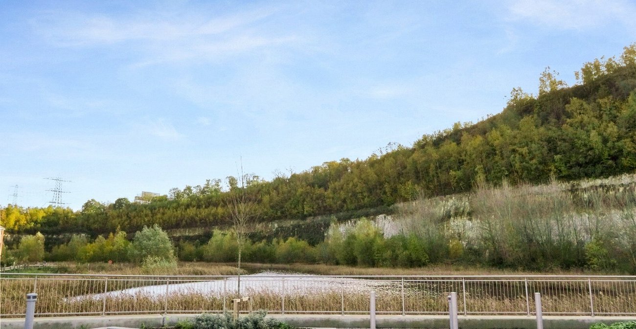 2 bedroom property for sale in Castle Hill | Robinson Jackson