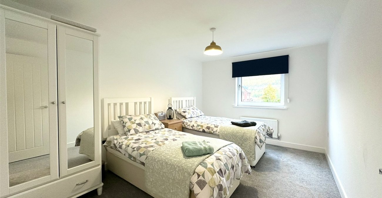 2 bedroom property for sale in Castle Hill | Robinson Jackson