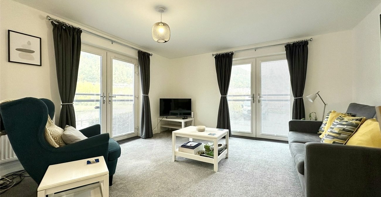 2 bedroom property for sale in Castle Hill | Robinson Jackson