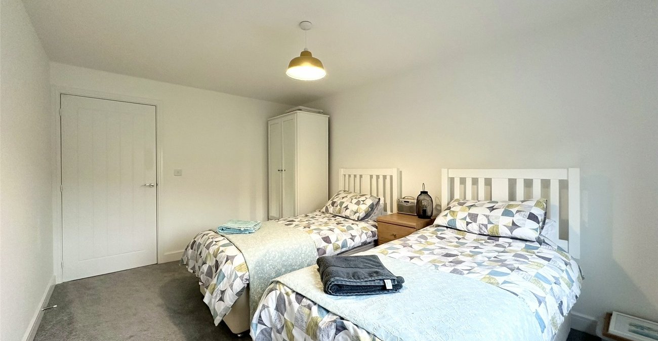 2 bedroom property for sale in Castle Hill | Robinson Jackson