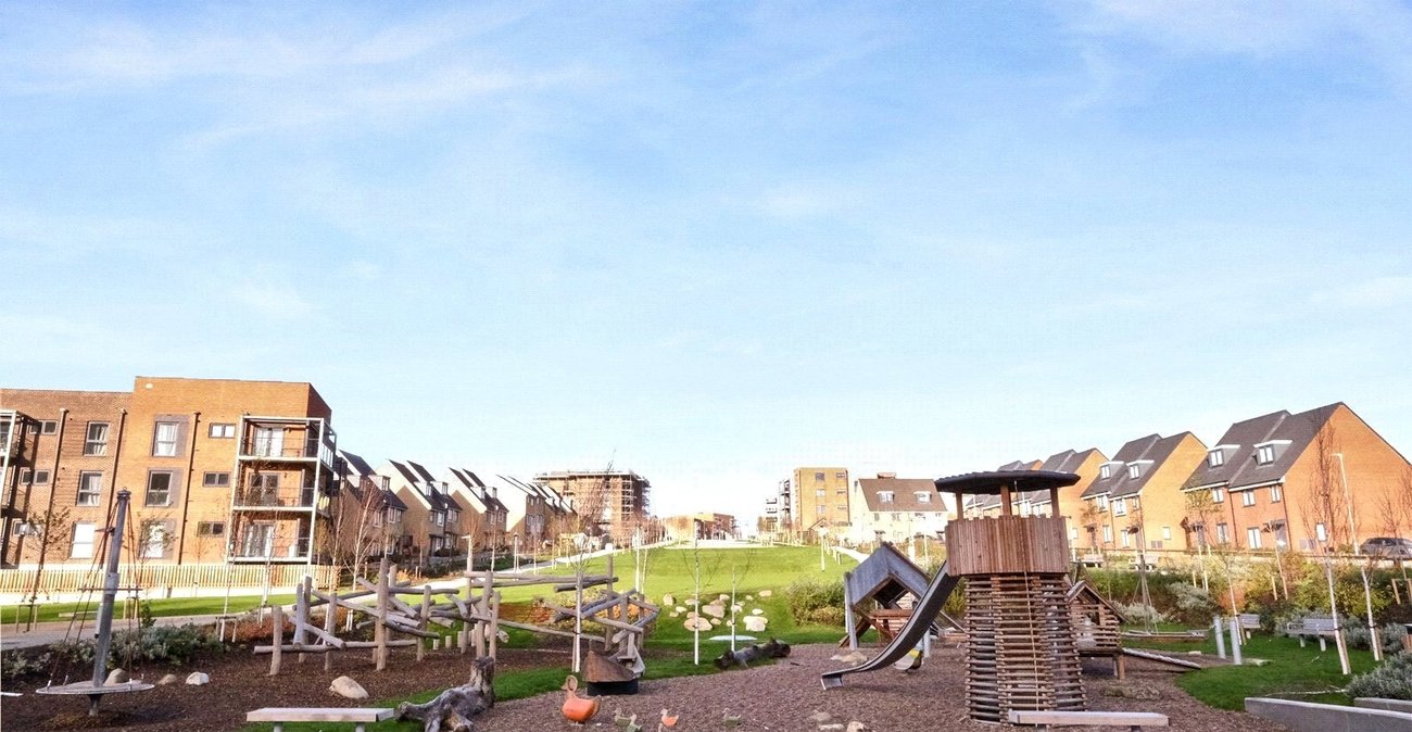 1 bedroom property for sale in Castle Hill | Robinson Jackson
