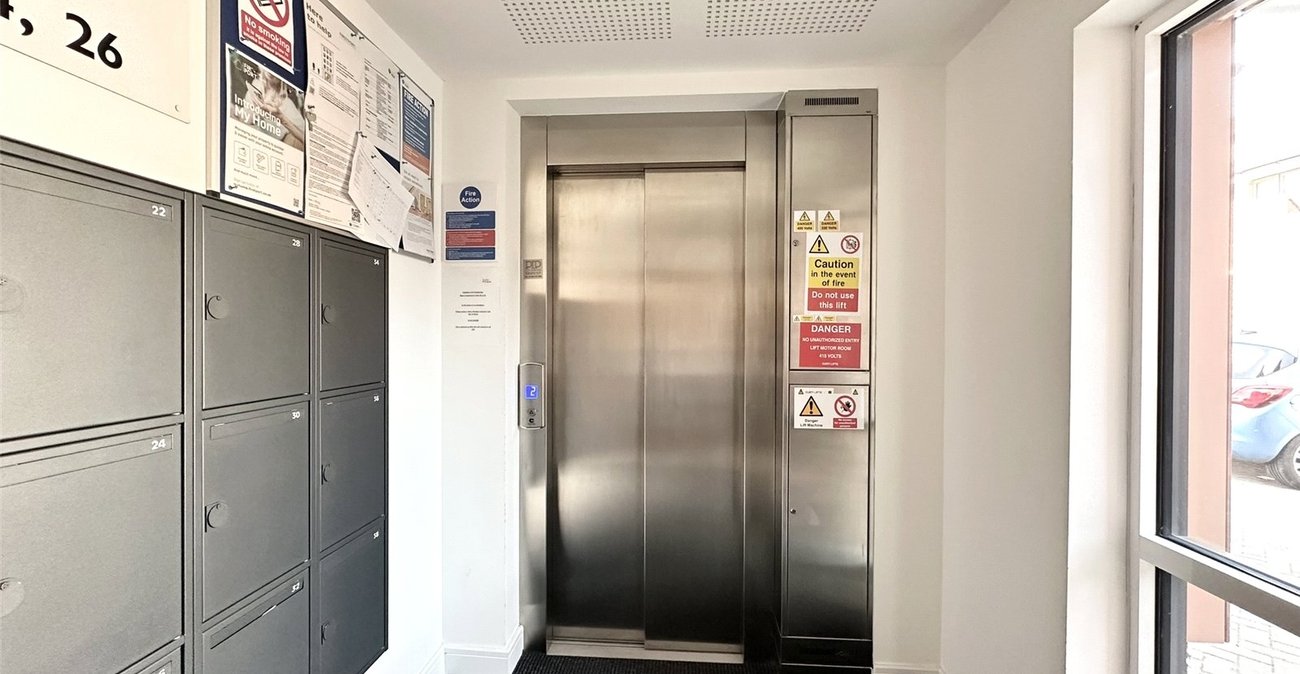 1 bedroom property for sale in Castle Hill | Robinson Jackson