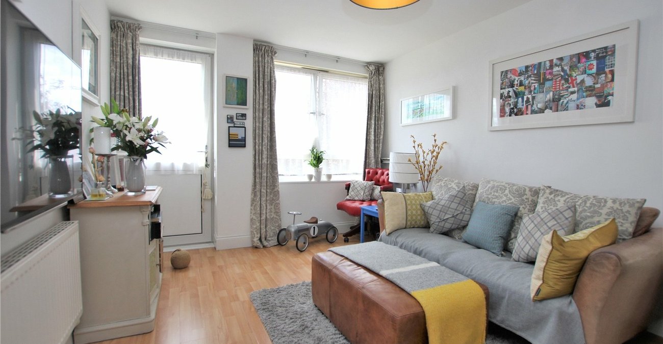 1 bedroom property for sale in London | Robinson Jackson