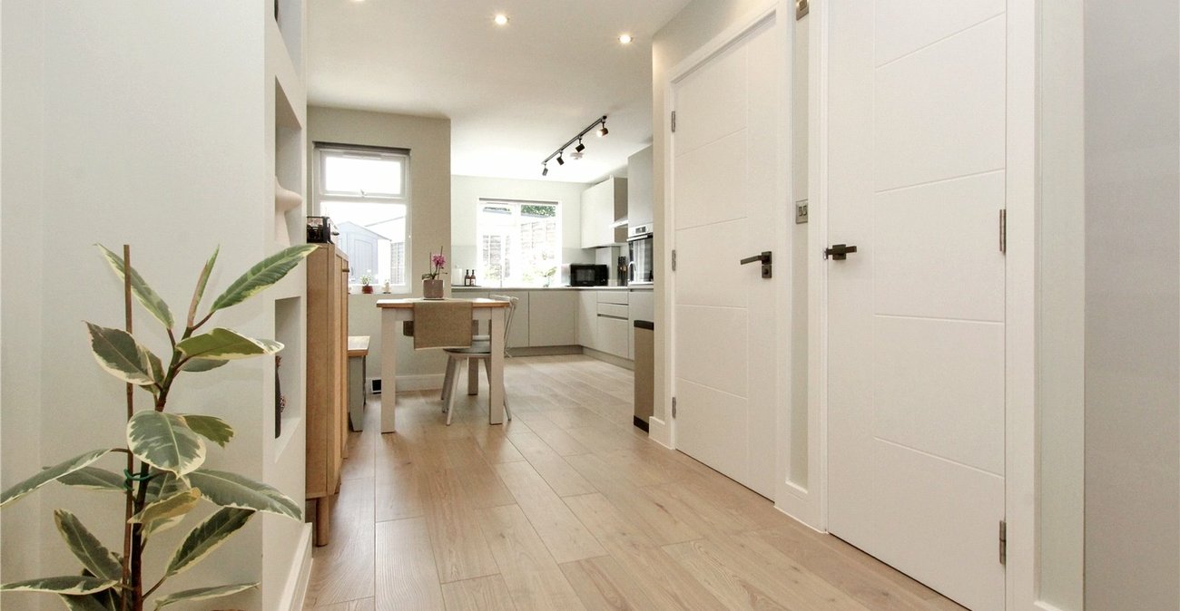 3 bedroom house for sale in Plumstead Common | Robinson Jackson
