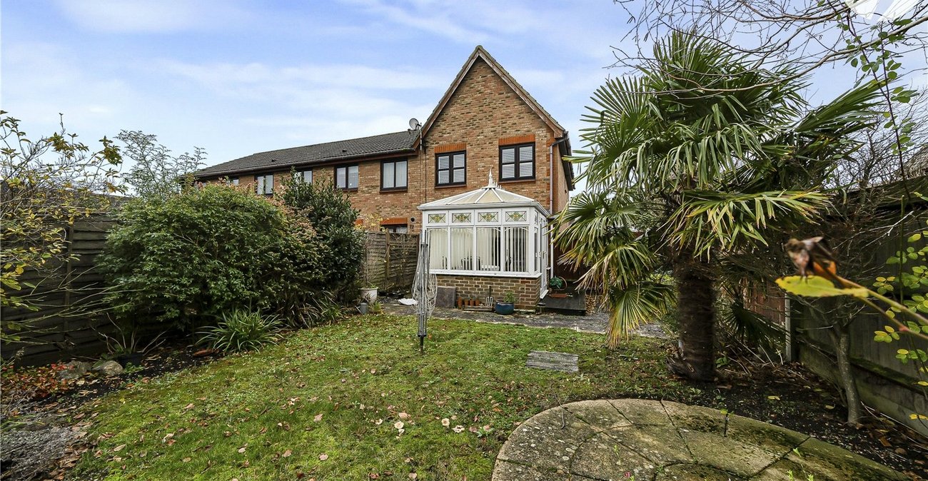 3 bedroom house to rent in Darenth Village Park | Robinson Jackson