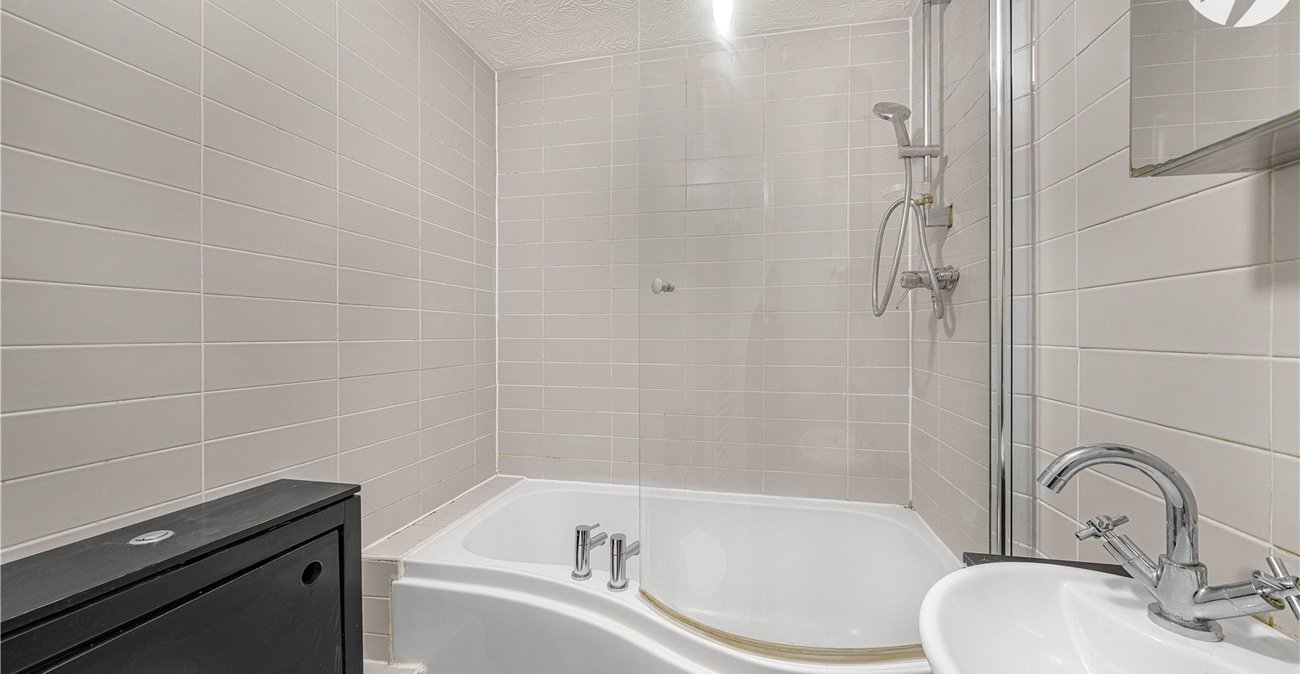 3 bedroom house for sale in Dartford | Robinson Jackson