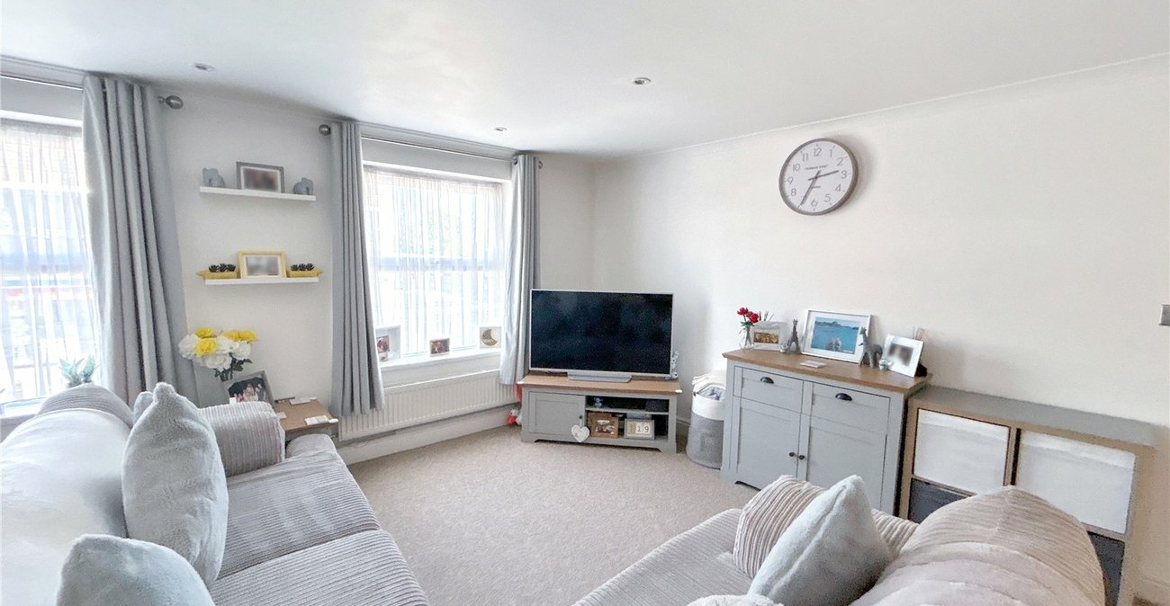2 bedroom property for sale in Sidcup | Robinson Jackson
