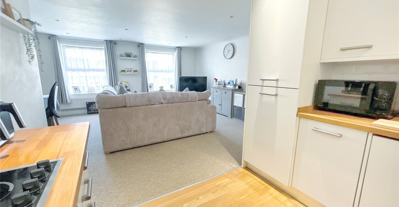 2 bedroom property for sale in Sidcup | Robinson Jackson