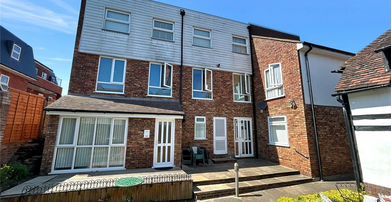 2 bedroom property for sale in Sidcup | Robinson Jackson