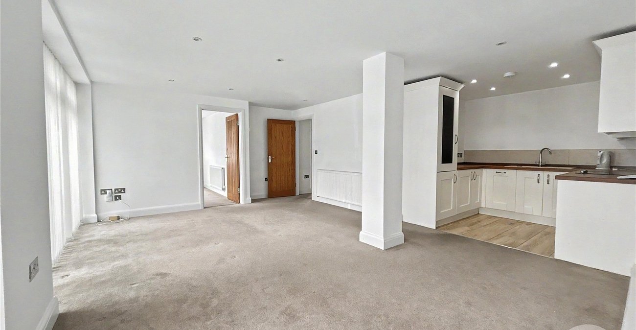 2 bedroom property for sale in Sidcup | Robinson Jackson