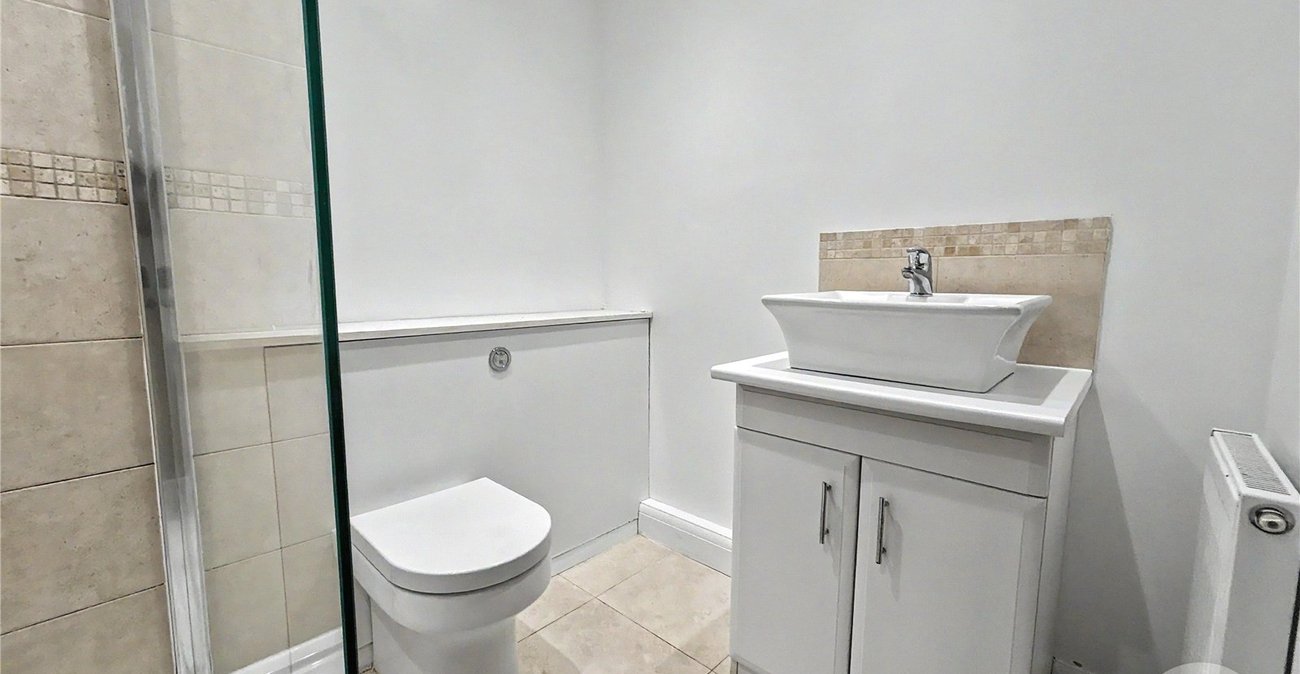 2 bedroom property for sale in Sidcup | Robinson Jackson