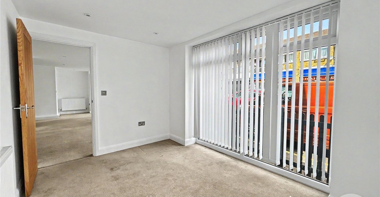 2 bedroom property for sale in Sidcup | Robinson Jackson