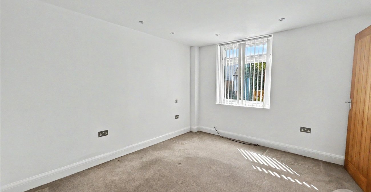 2 bedroom property for sale in Sidcup | Robinson Jackson
