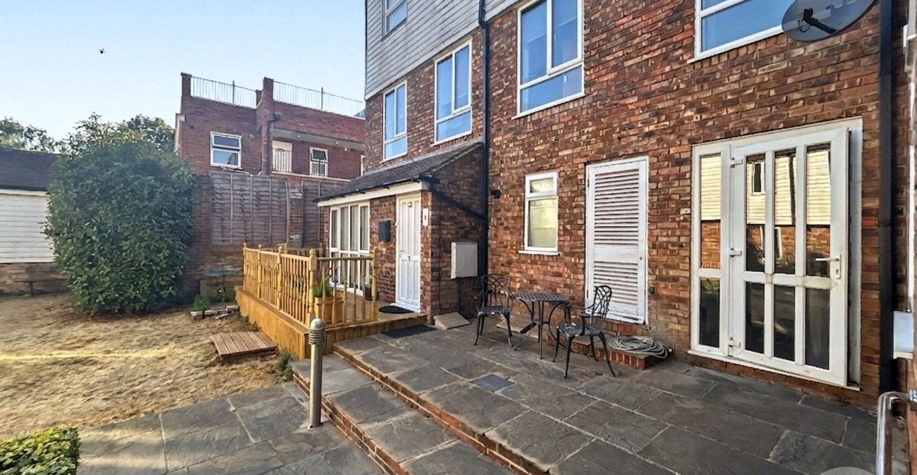 1 bedroom property for sale in Sidcup | Robinson Jackson